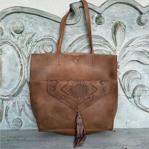 Chic Tan Leather Tote with Tassel Accent